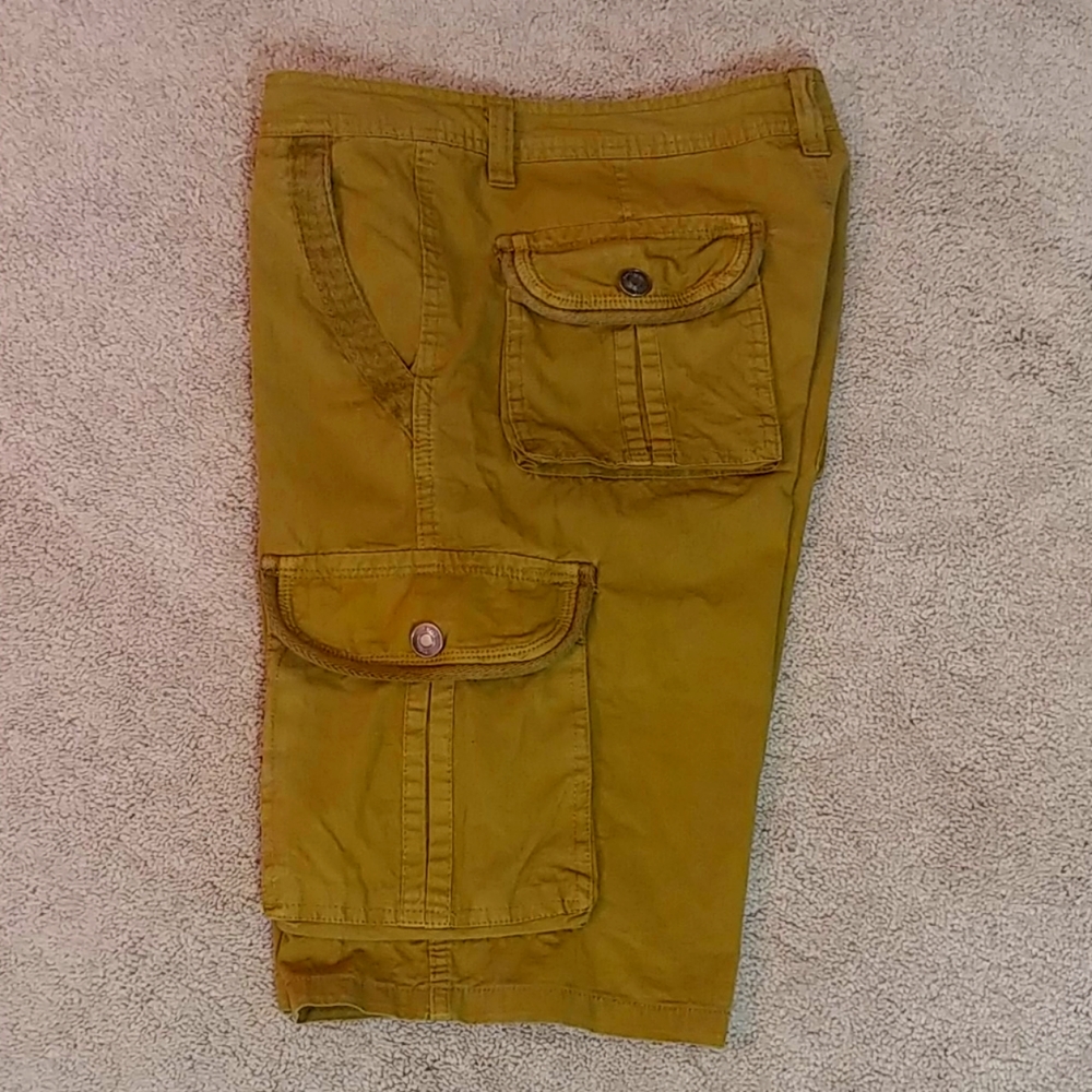 Rue21 Men’s Cargo Shorts Six Pocket Size 30 Dk Tan